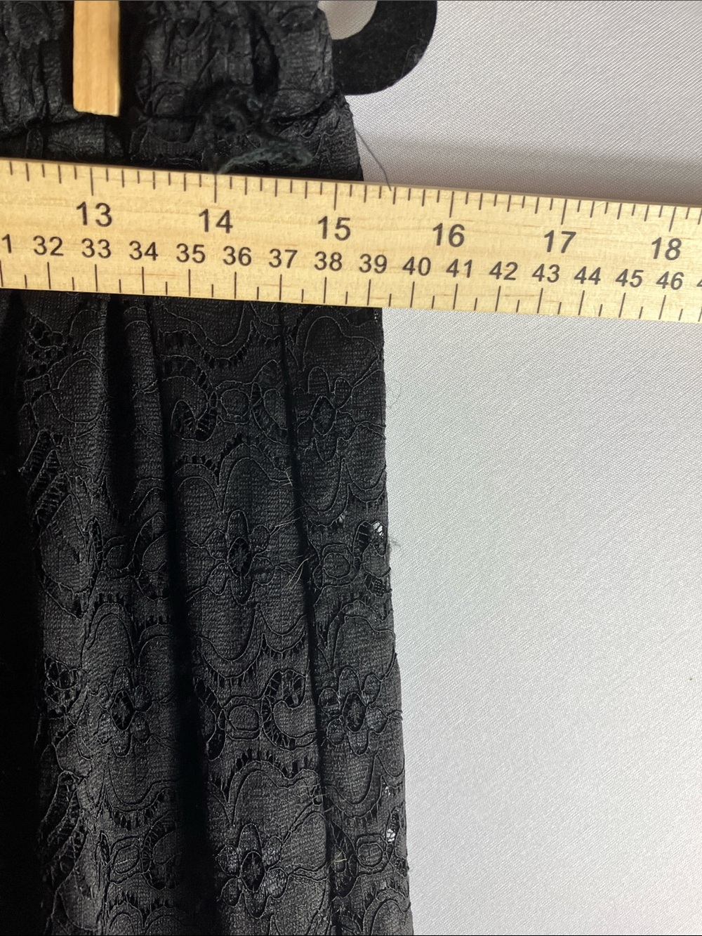 Elegant Black Lace Midi Skirt with Tiered Hem - Picture 2 of 7